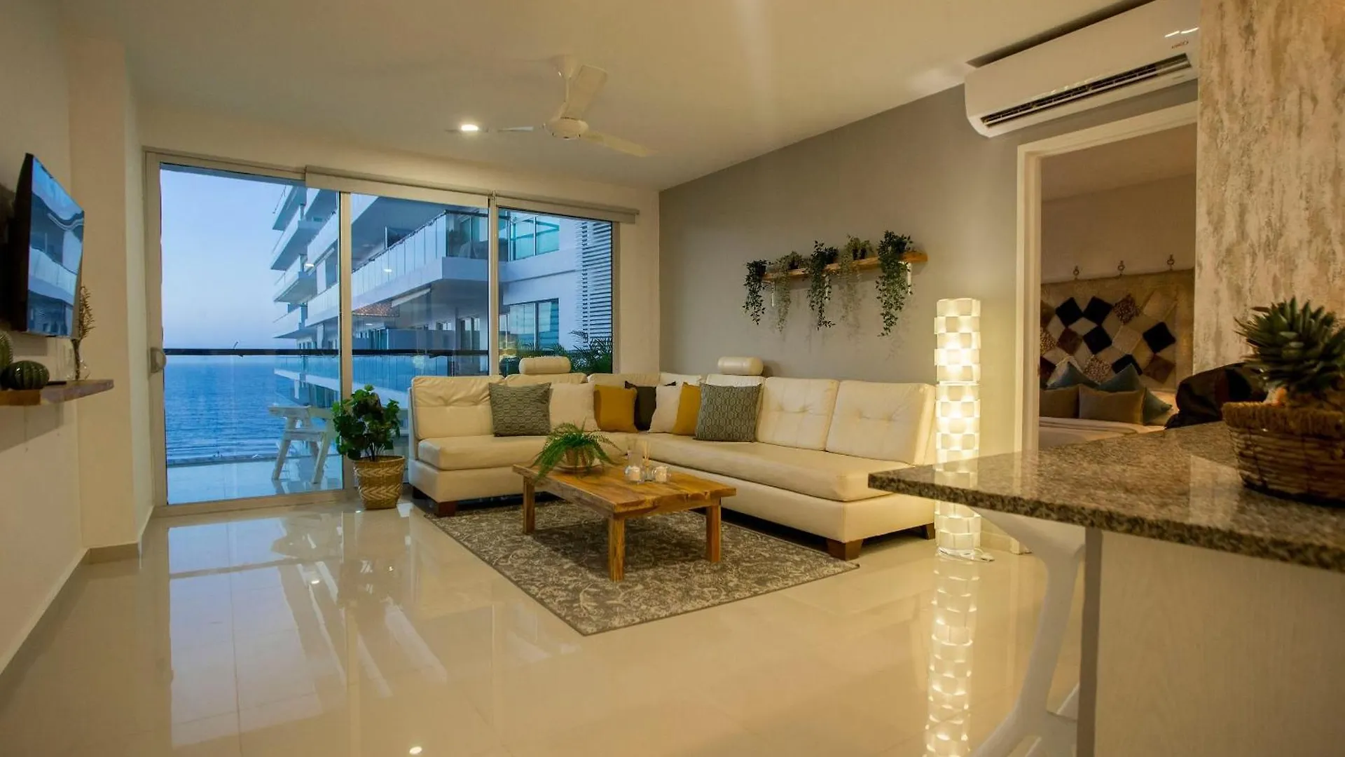 Condominio Frente Al Mar Con Acceso Directo A La Playa Morros Ultra Cartagena 0*,